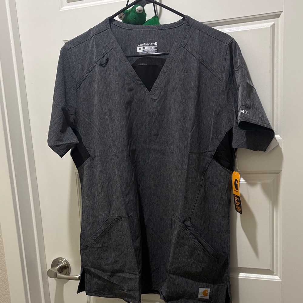 NWT Carhartt Scrub Top